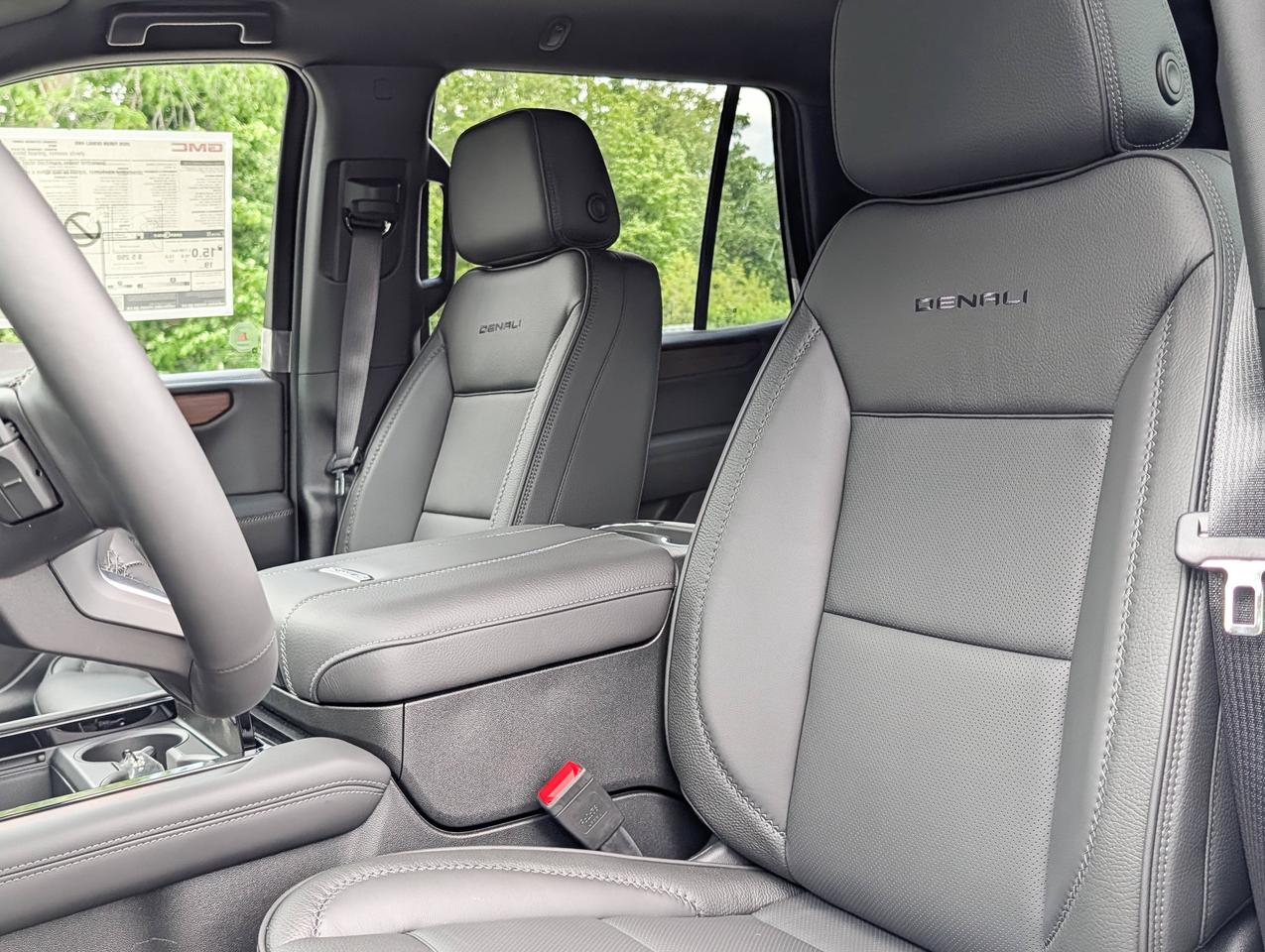 2026 GMC Yukon Denali Photo