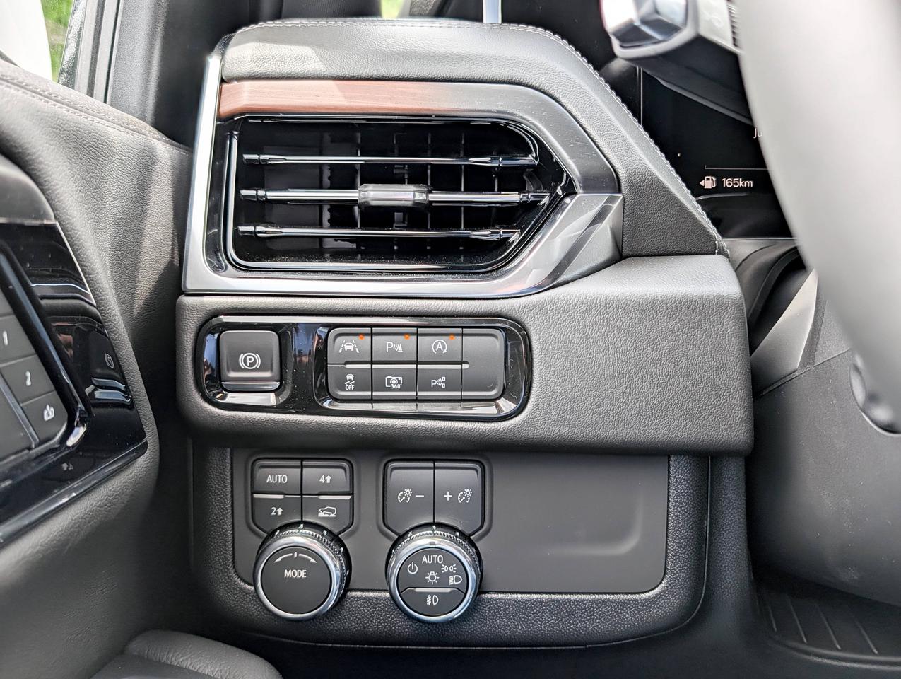 2026 GMC Yukon Denali Photo