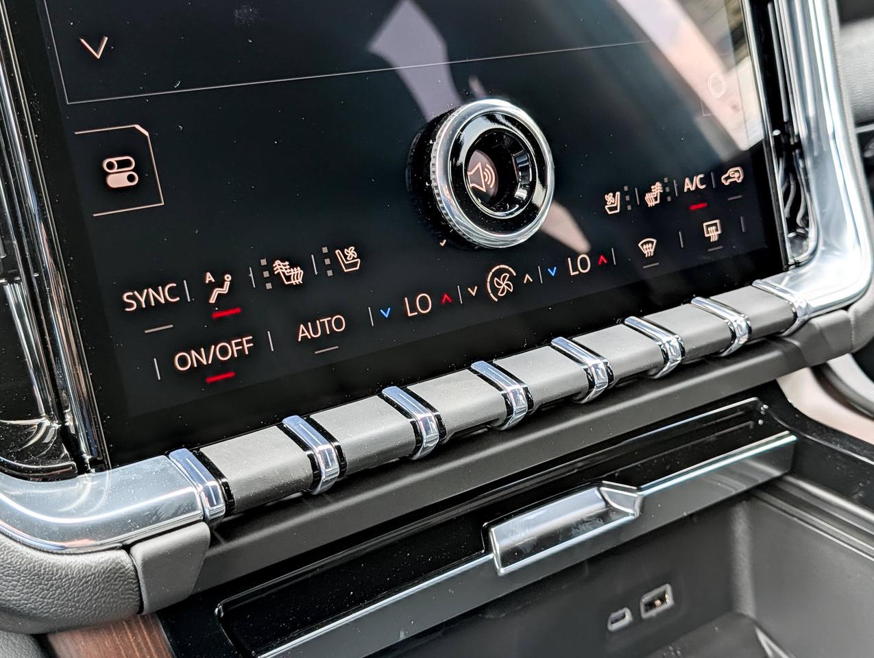 2026 GMC Yukon Denali Photo