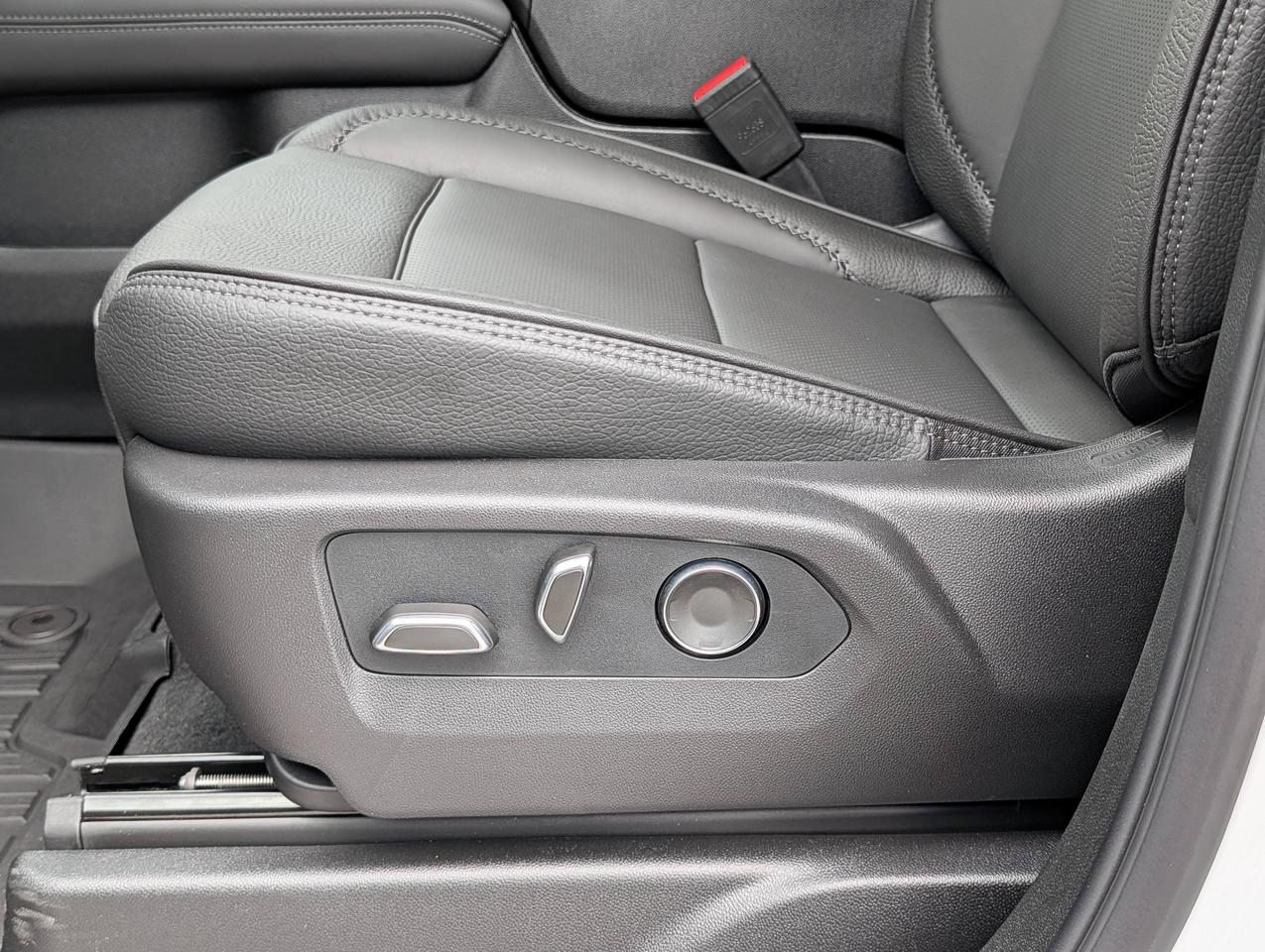 2026 GMC Yukon Denali Photo