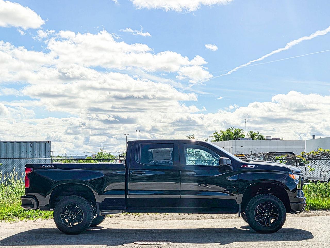 2026 Chevrolet Silverado 1500 Custom Trail Boss Photo
