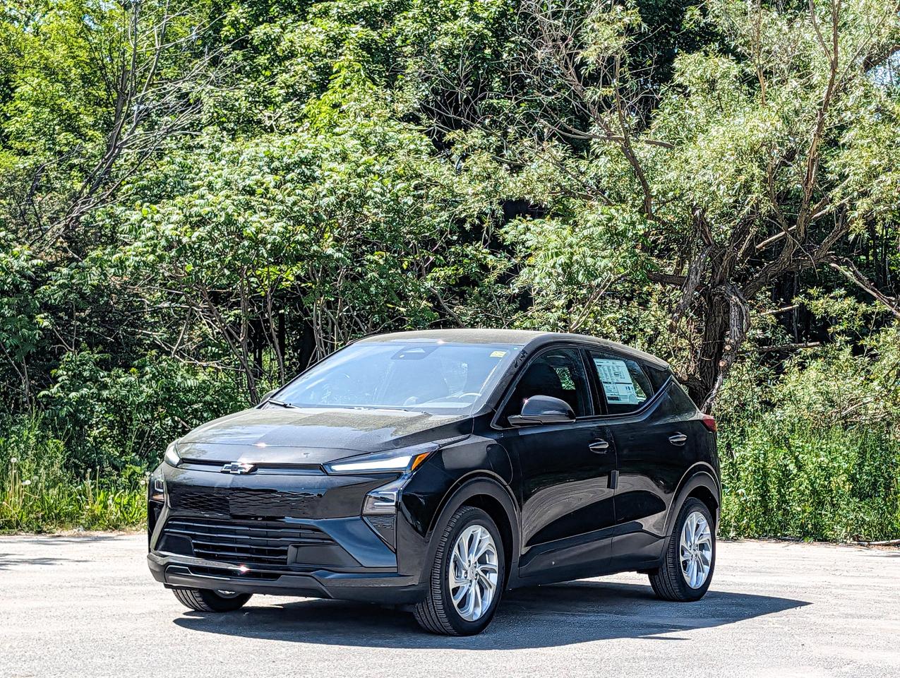 2027 Chevrolet Bolt LT Photo