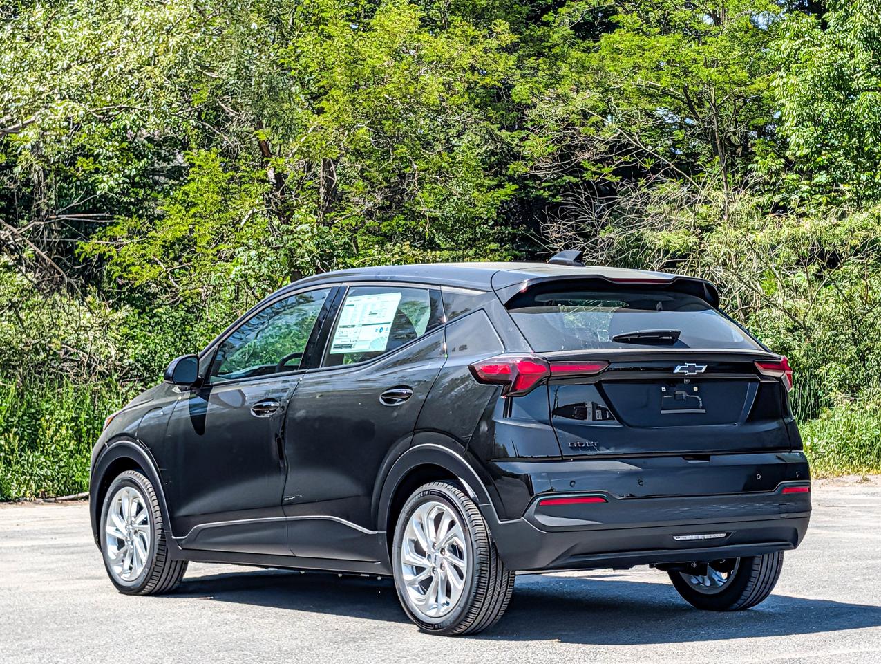 2027 Chevrolet Bolt LT Photo
