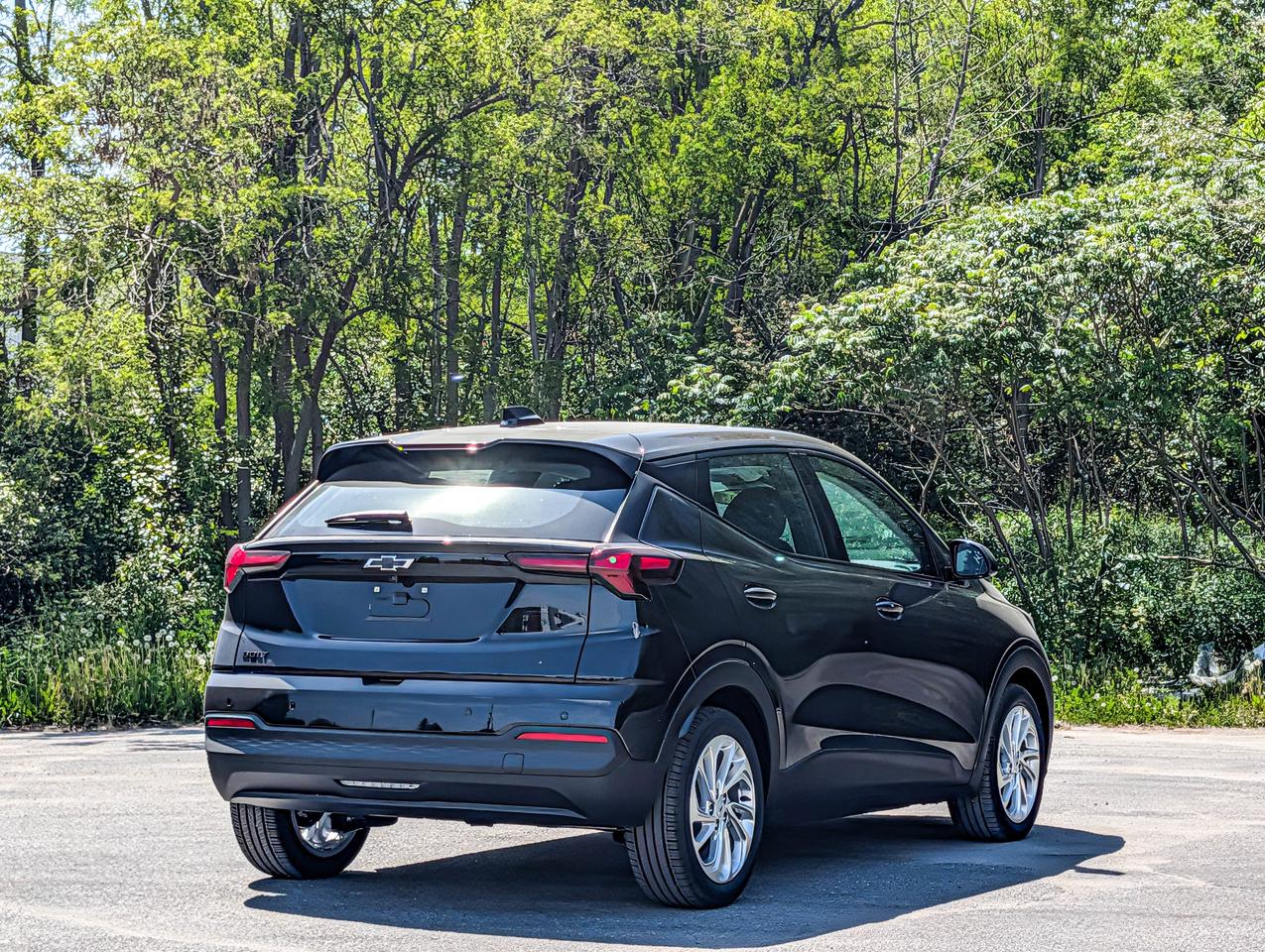 2027 Chevrolet Bolt LT Photo
