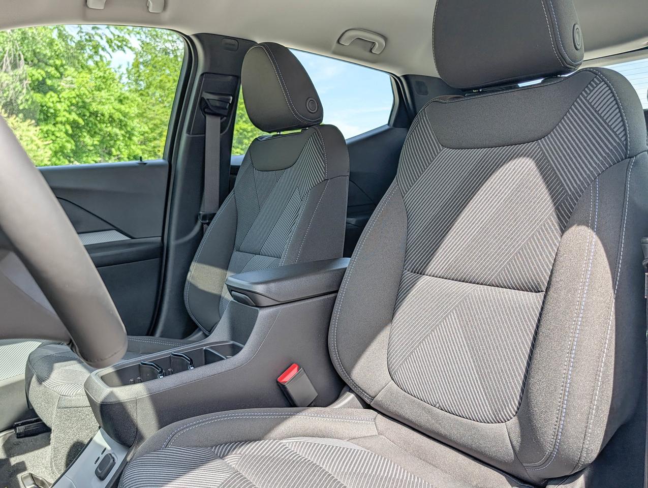 2027 Chevrolet Bolt LT Photo