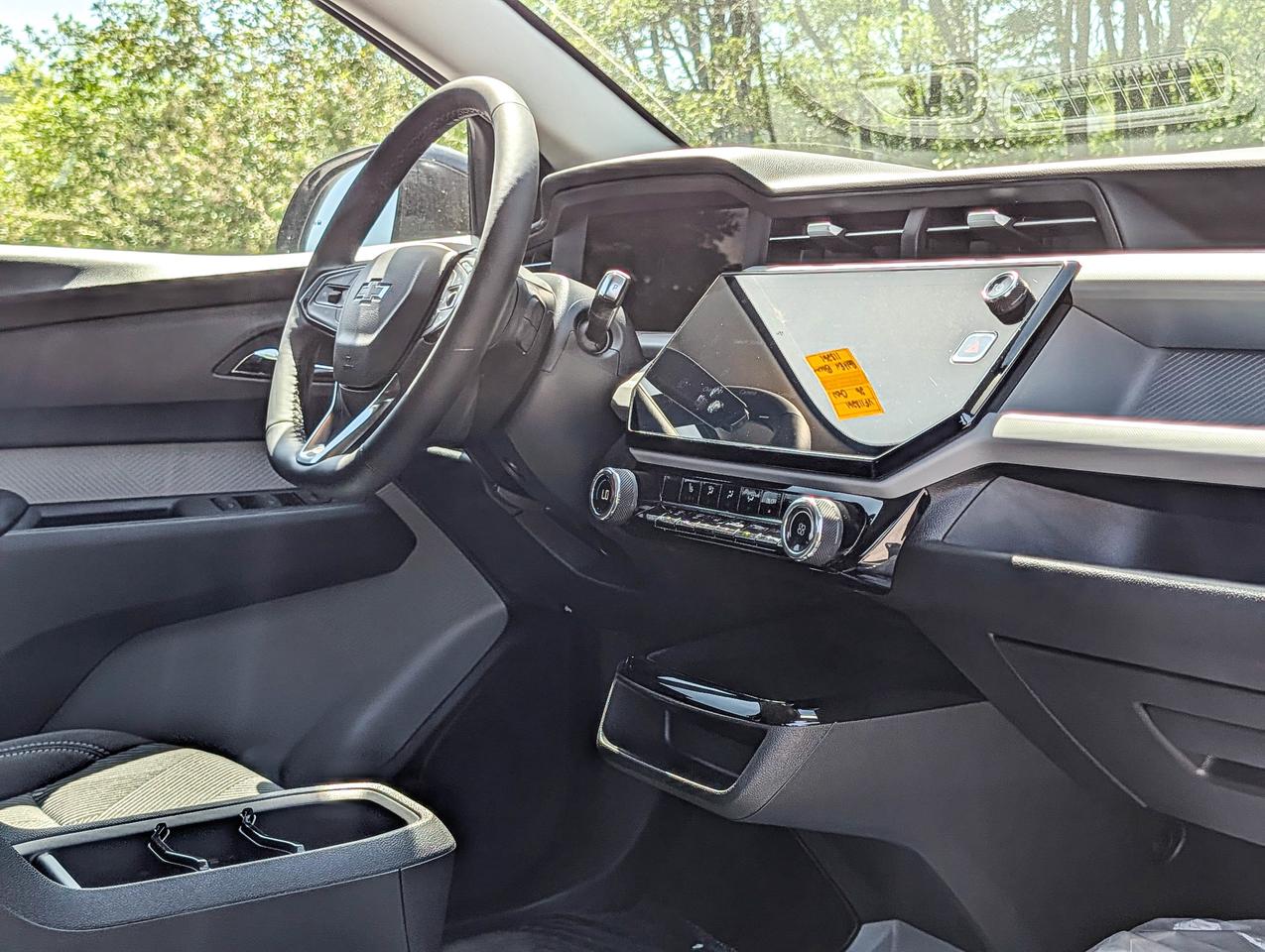 2027 Chevrolet Bolt LT Photo