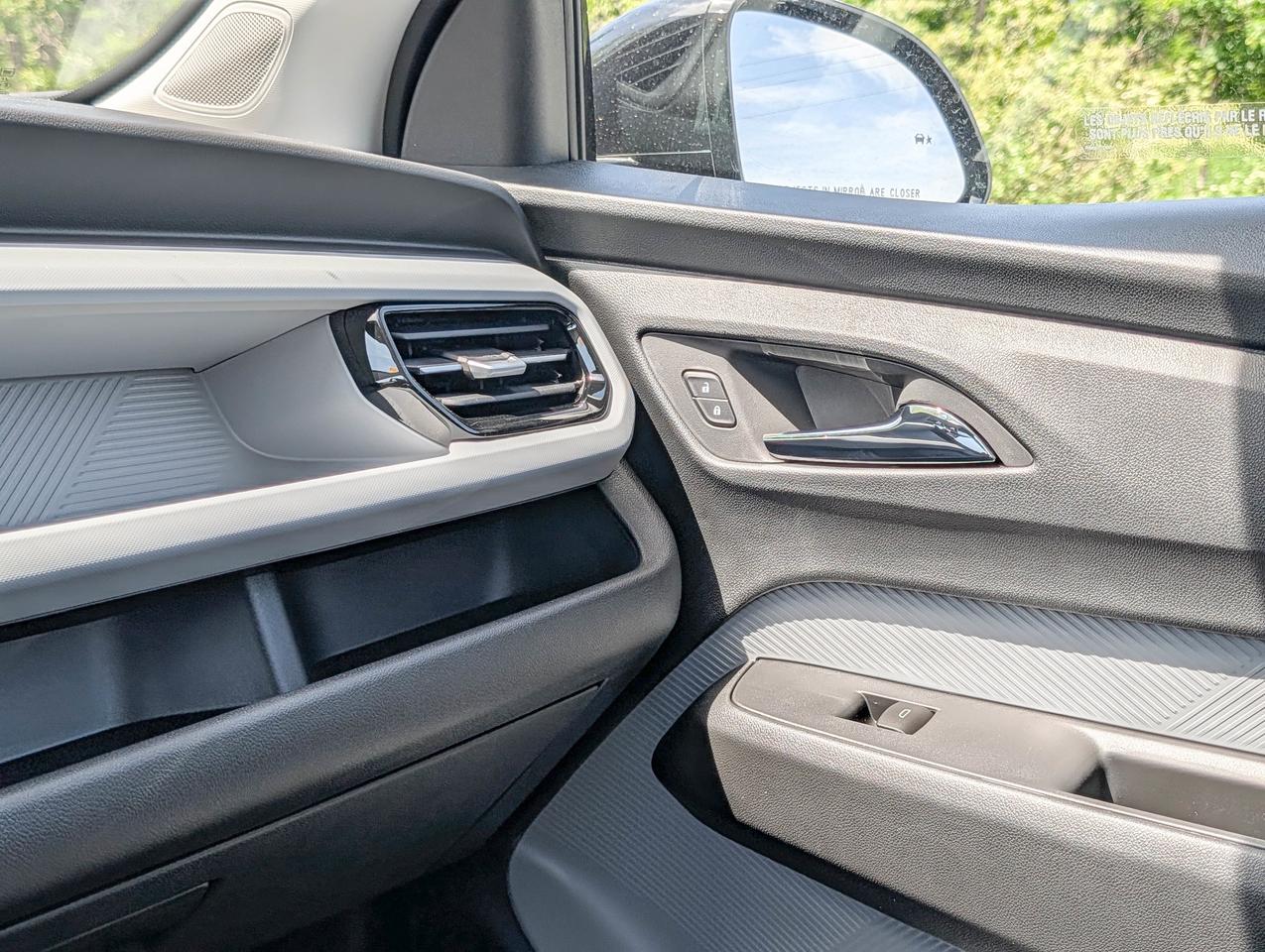 2027 Chevrolet Bolt LT Photo