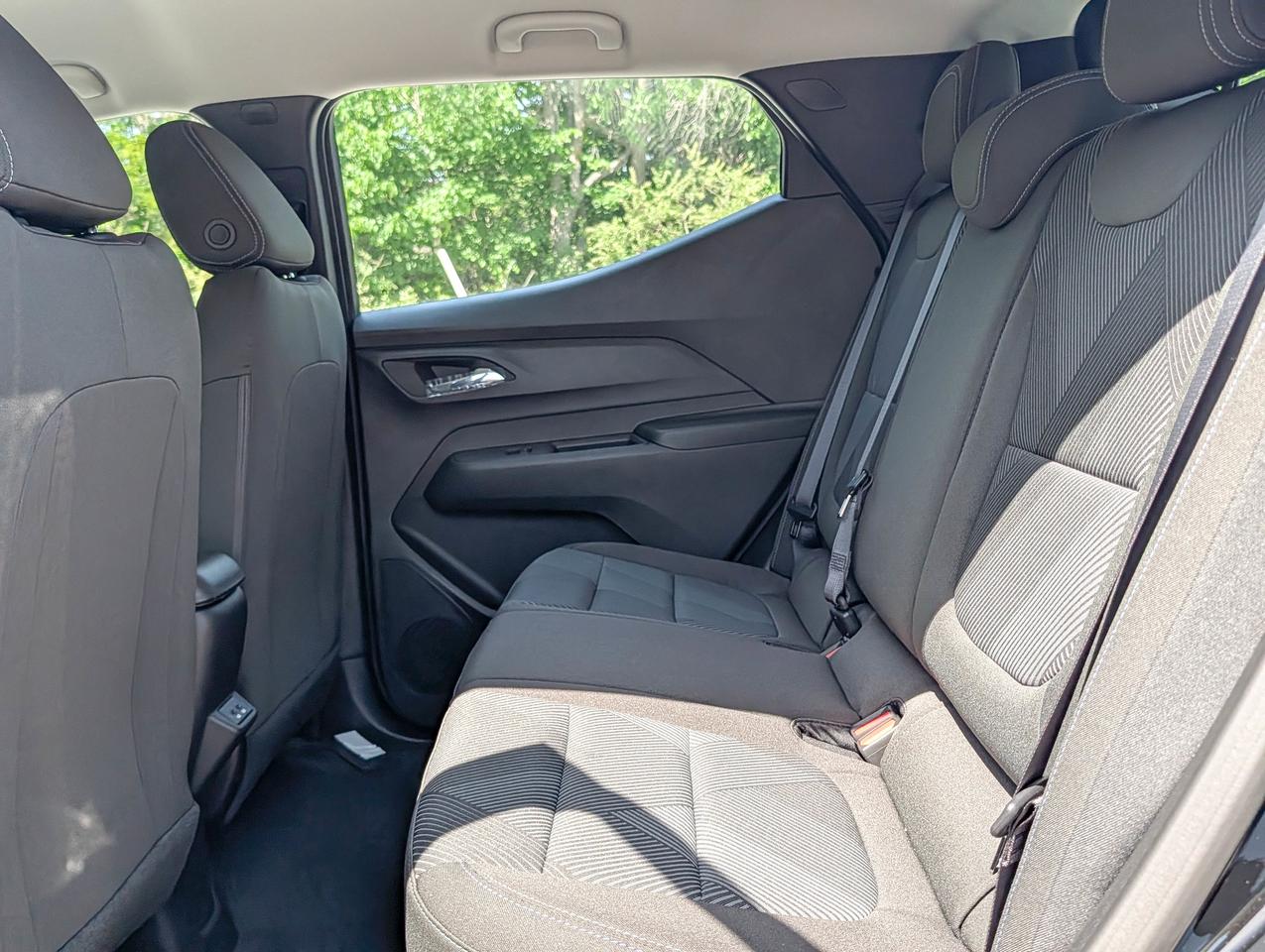 2027 Chevrolet Bolt LT Photo