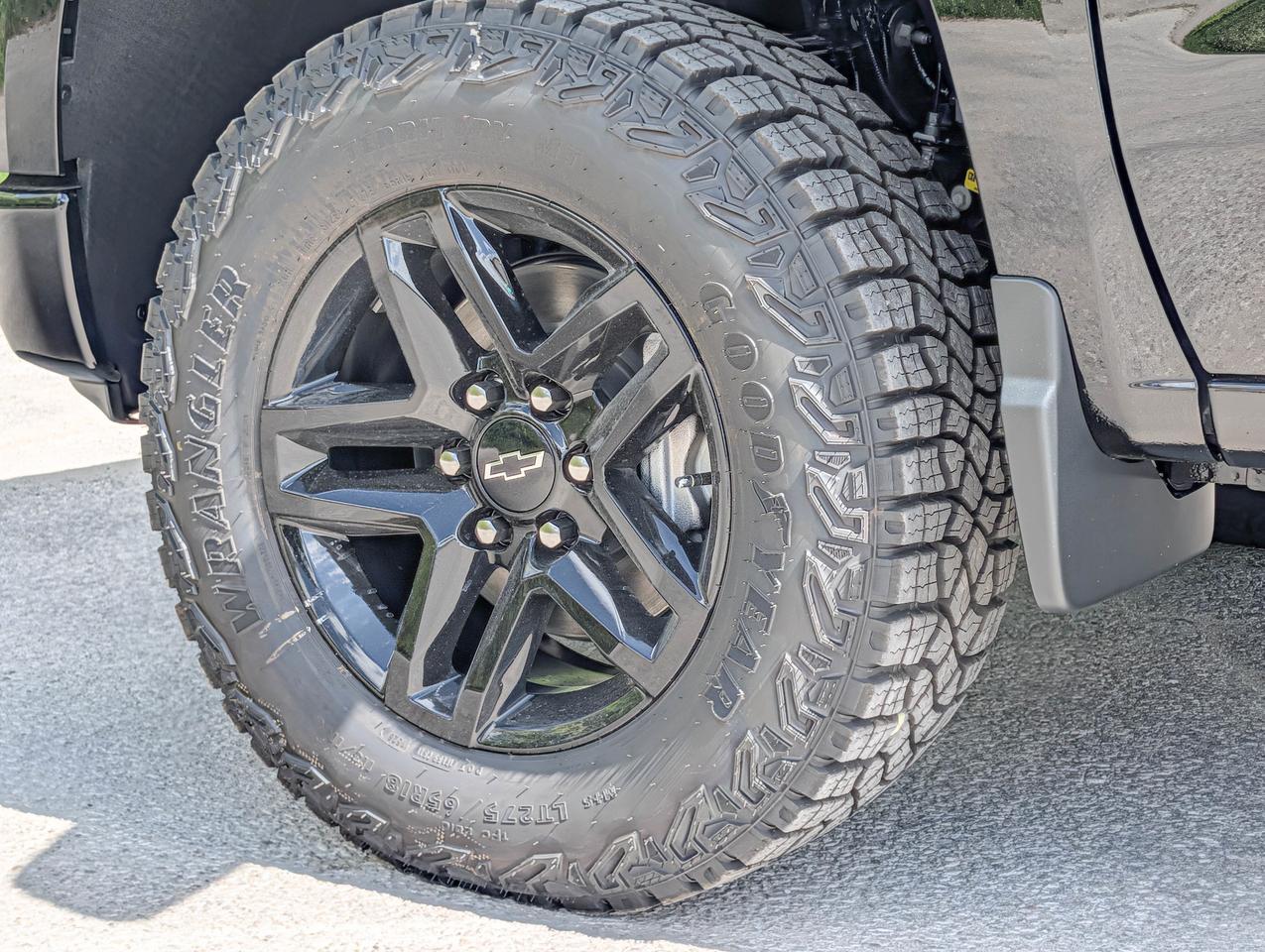 2026 Chevrolet Silverado 1500 Custom Trail Boss Photo