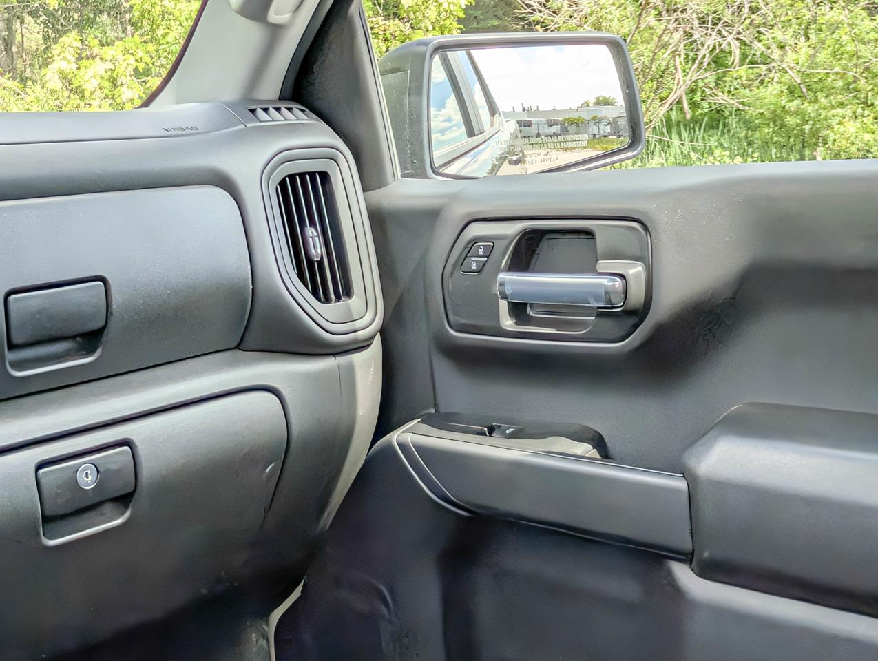 2026 Chevrolet Silverado 1500 Custom Trail Boss Photo