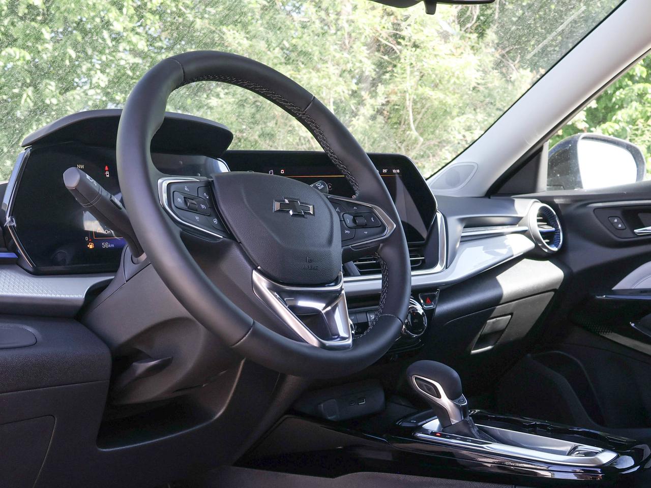 2026 Chevrolet Trax LT Photo