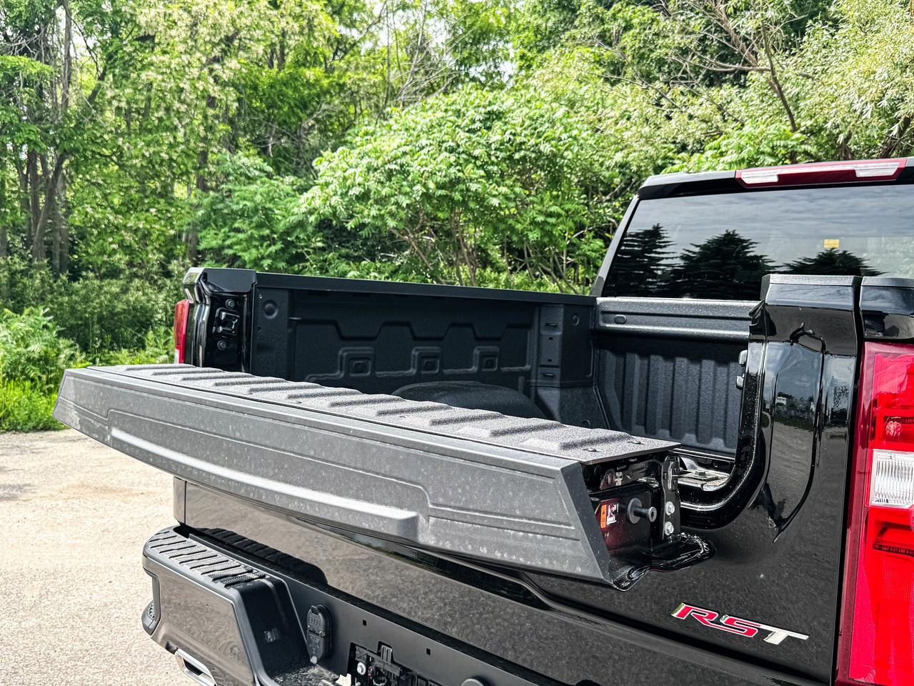2026 Chevrolet Silverado 1500 RST Photo