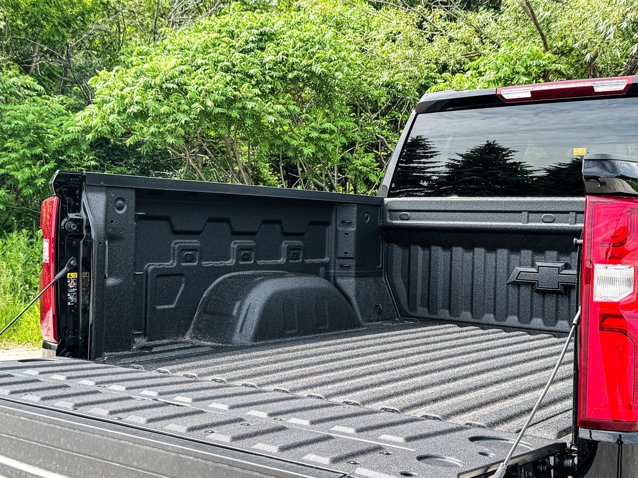 2026 Chevrolet Silverado 1500 RST Photo