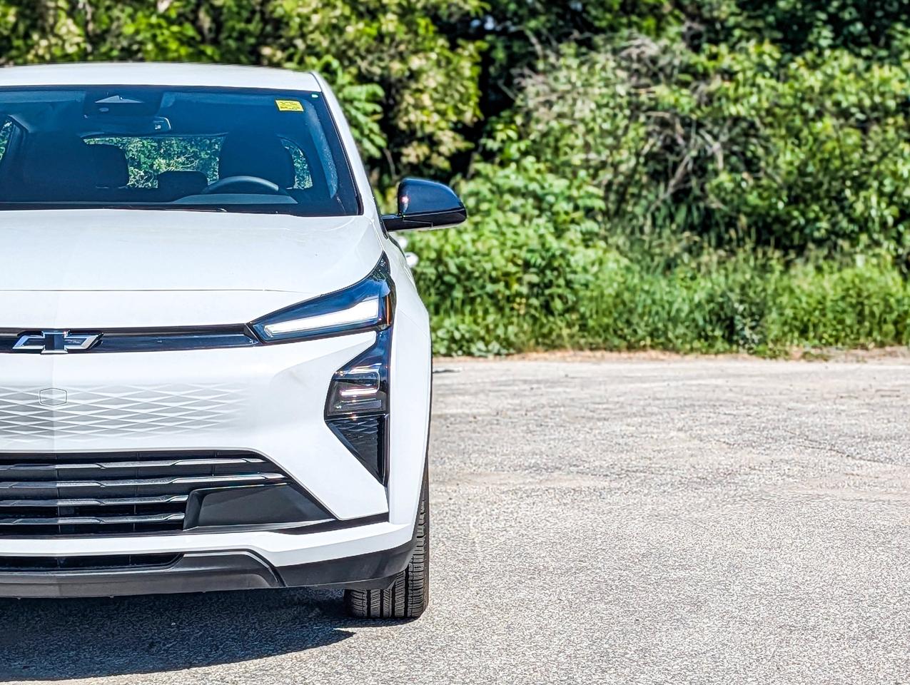 2027 Chevrolet Bolt LT Photo