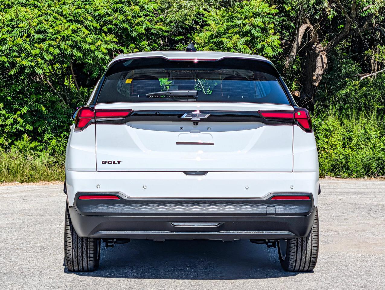 2027 Chevrolet Bolt LT Photo