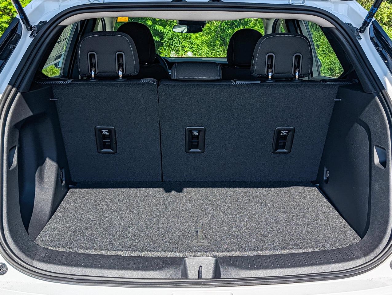 2027 Chevrolet Bolt LT Photo