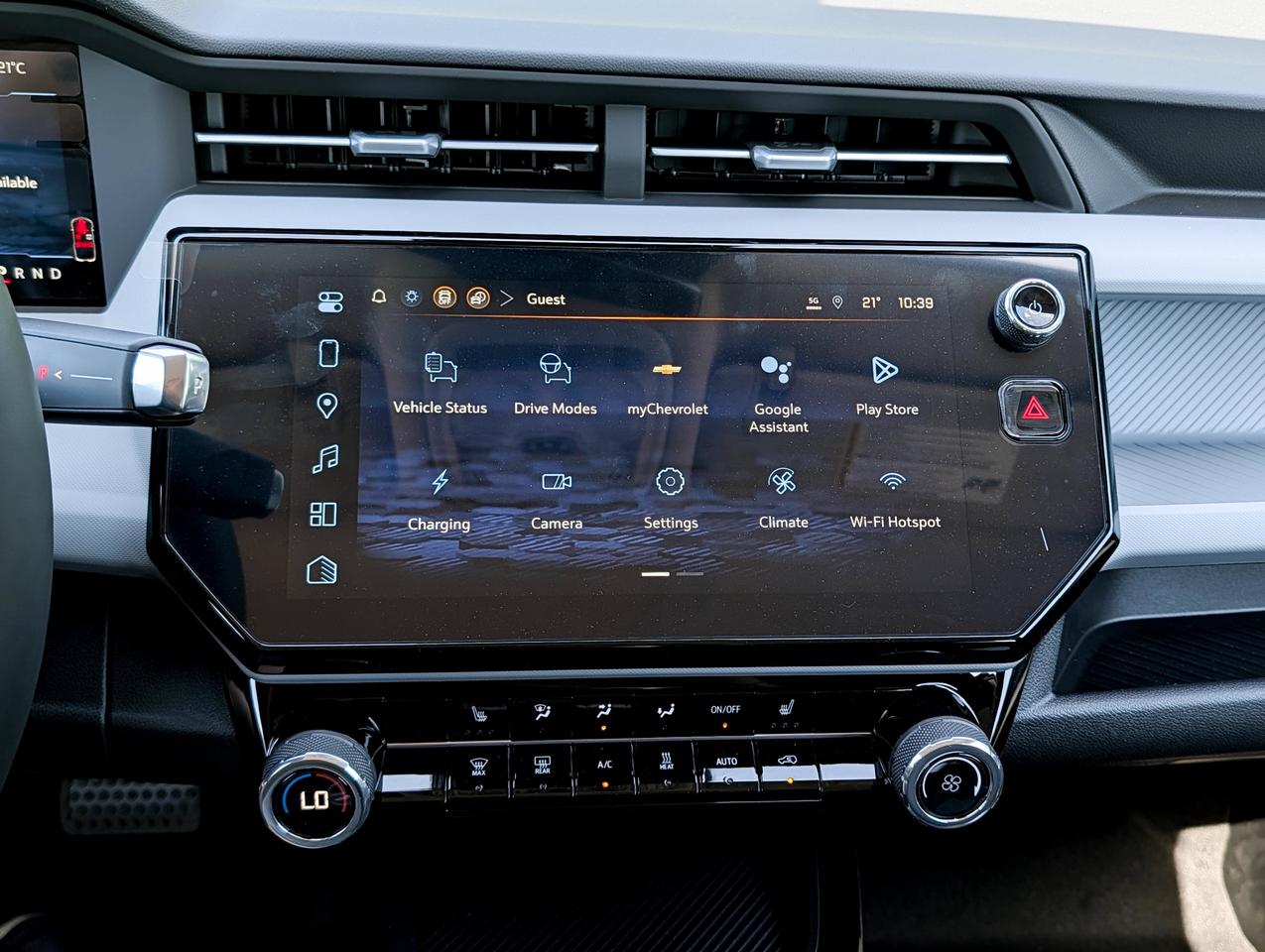 2027 Chevrolet Bolt LT Photo