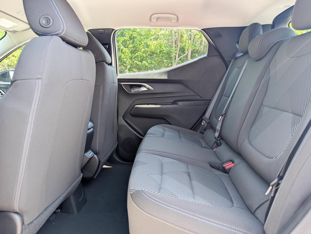 2027 Chevrolet Bolt LT Photo