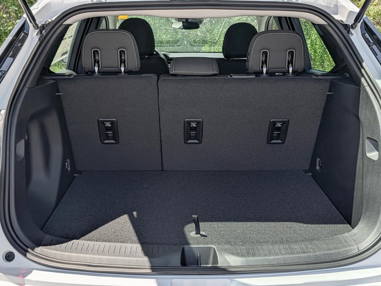 2027 Chevrolet Bolt LT Photo