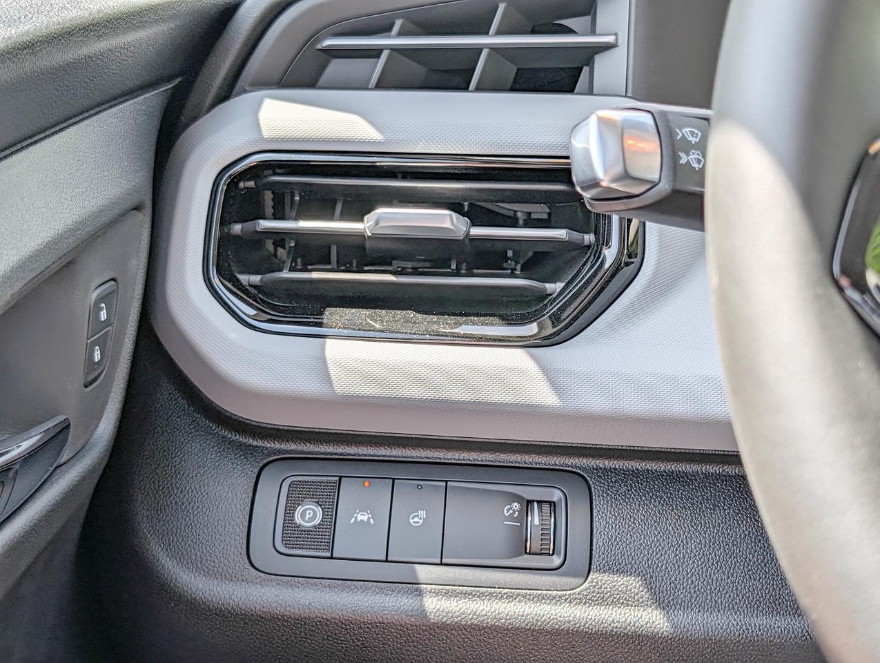 2027 Chevrolet Bolt LT Photo