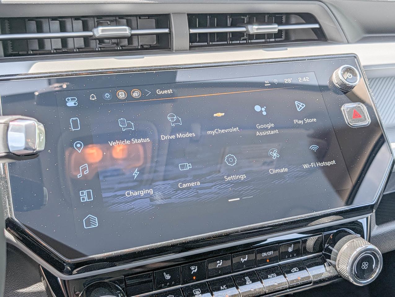 2027 Chevrolet Bolt LT Photo