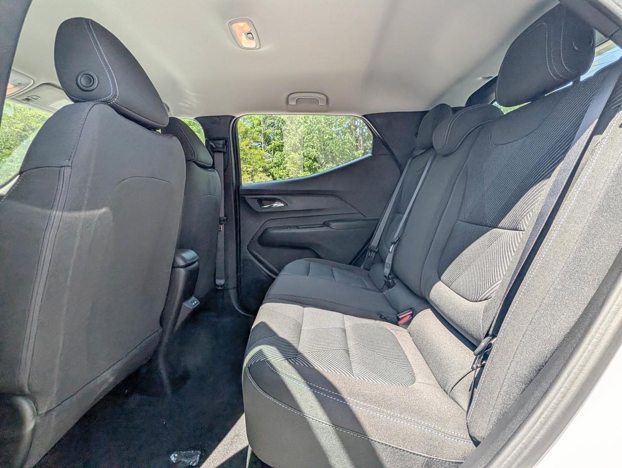 2027 Chevrolet Bolt LT Photo