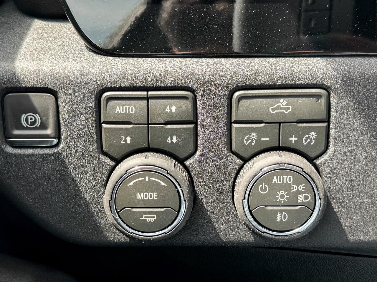2026 Chevrolet Silverado 1500 RST Photo