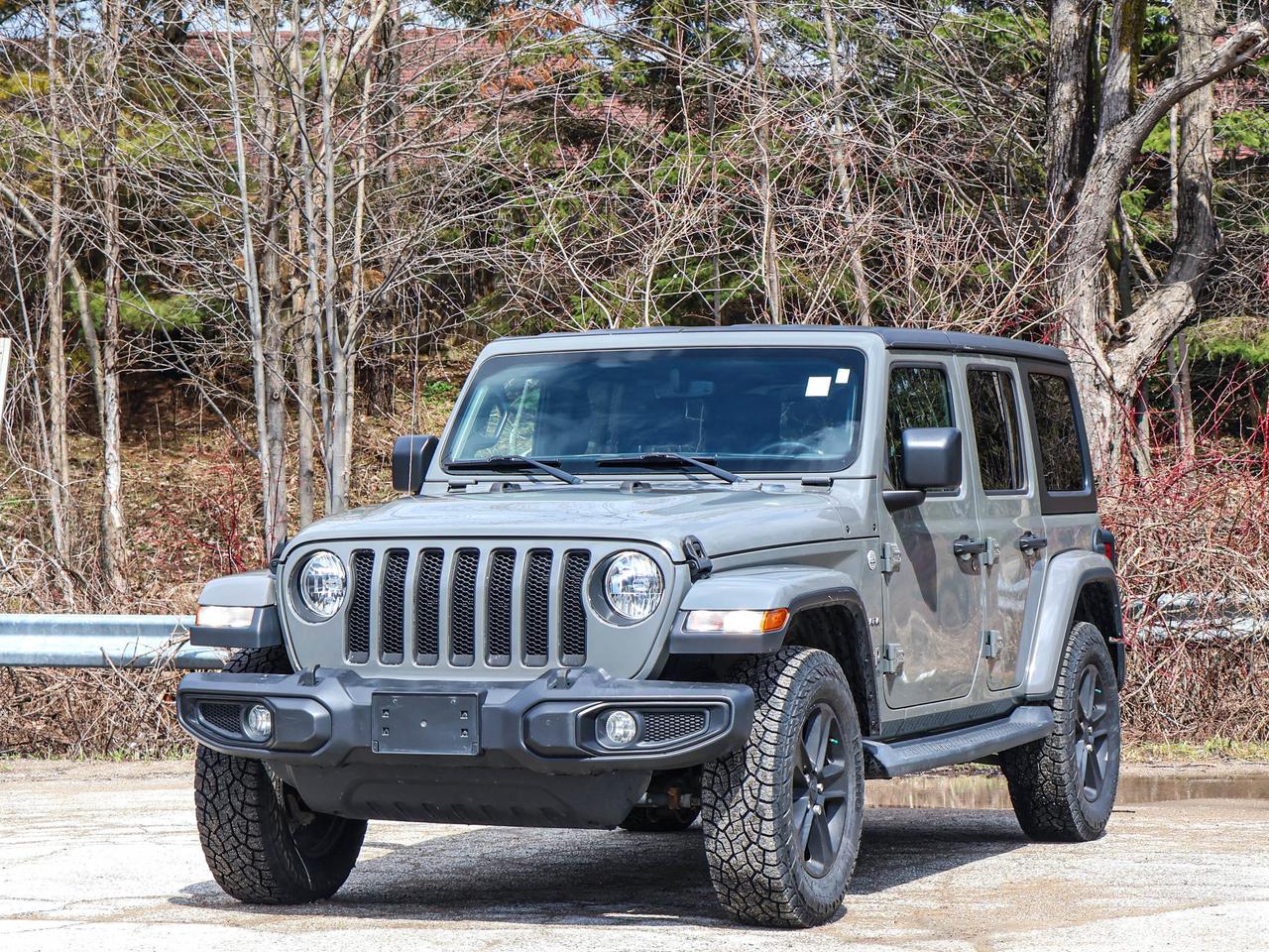 2018 Jeep WRANGLER UNLIMITED Sahara Photo