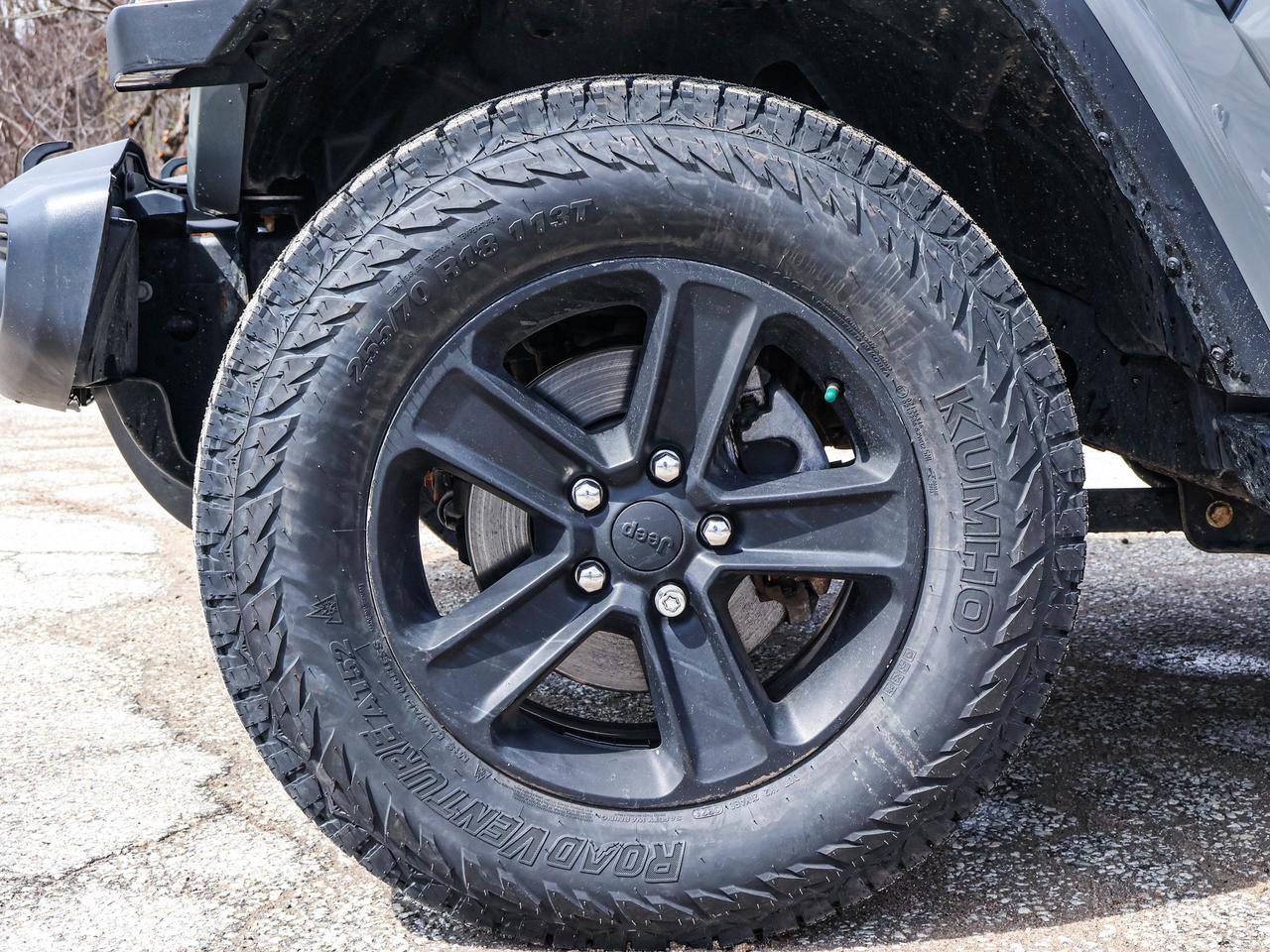 2018 Jeep WRANGLER UNLIMITED Sahara Photo