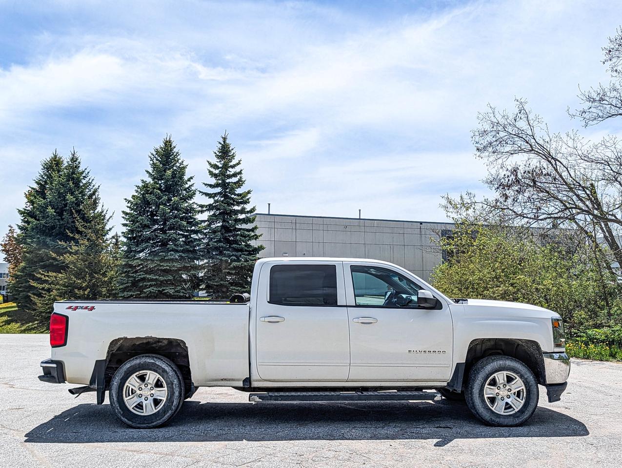 2018 Chevrolet Silverado 1500 LT Photo
