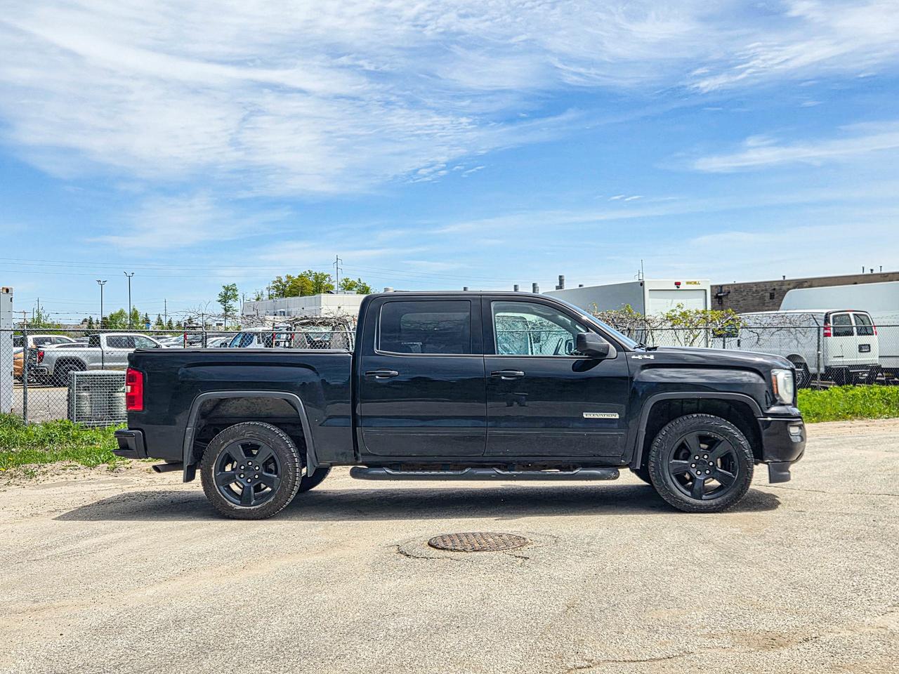 2017 GMC Sierra 1500 SLE Photo