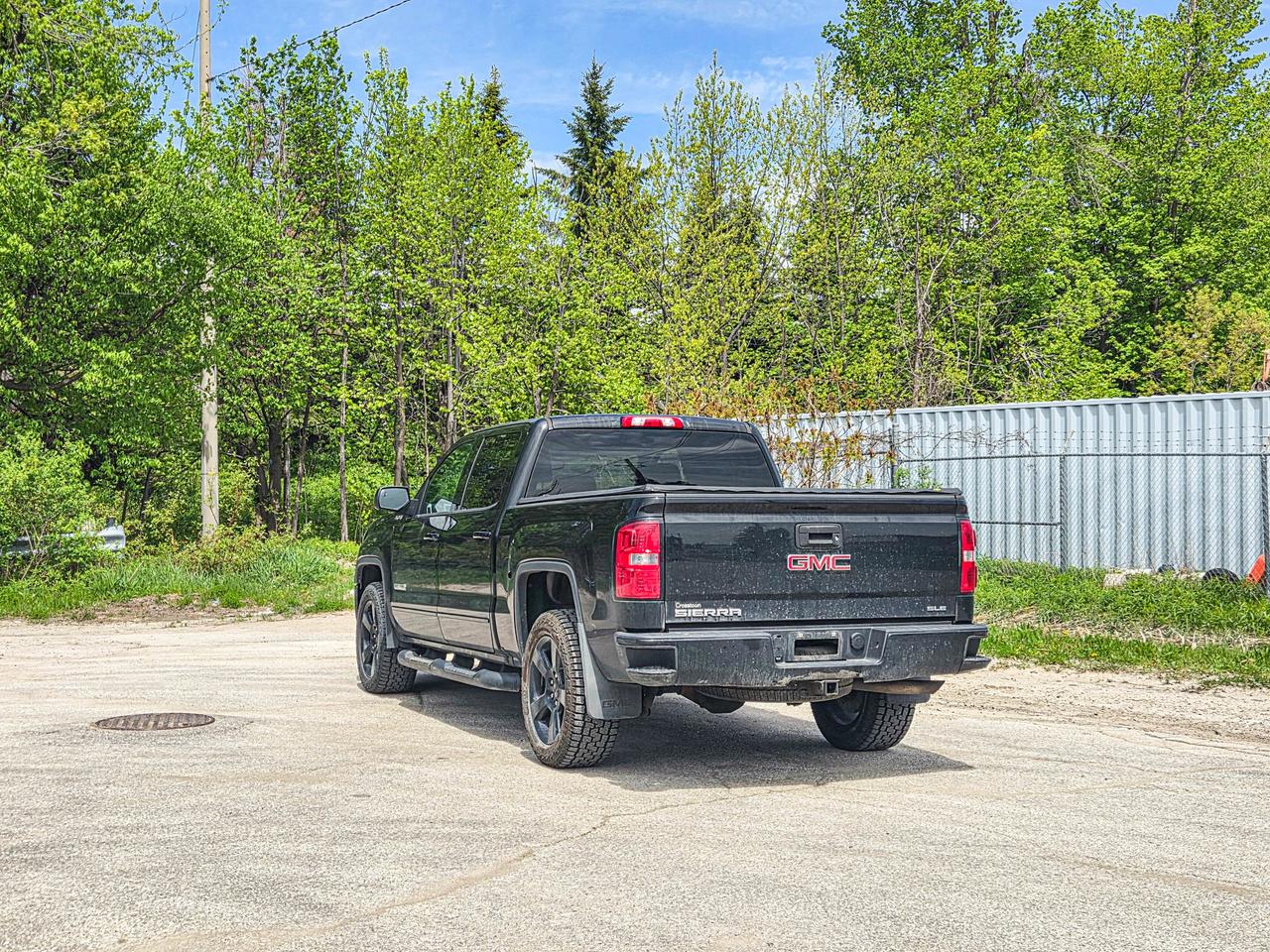 2017 GMC Sierra 1500 SLE Photo