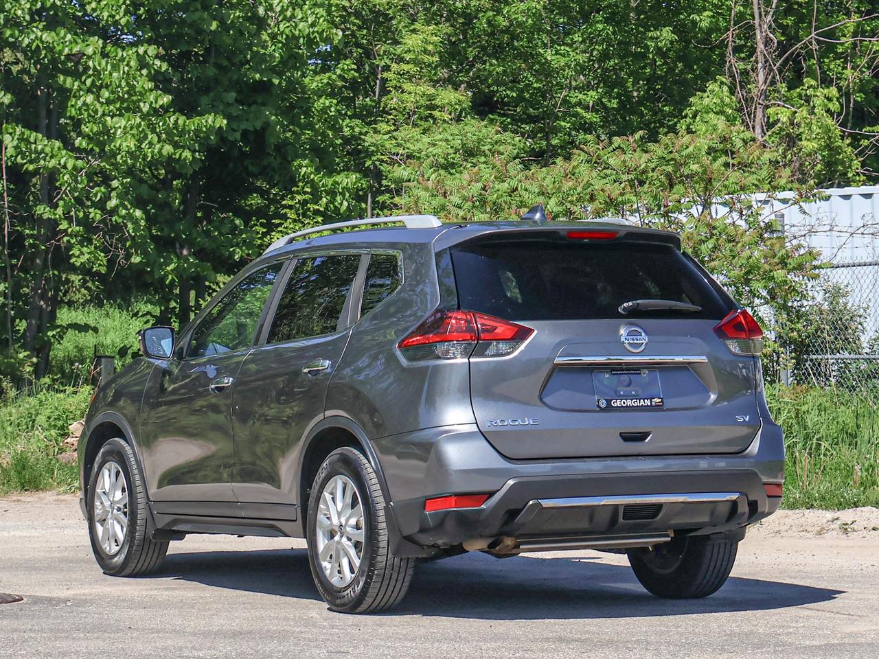 2019 Nissan Rogue SV Photo