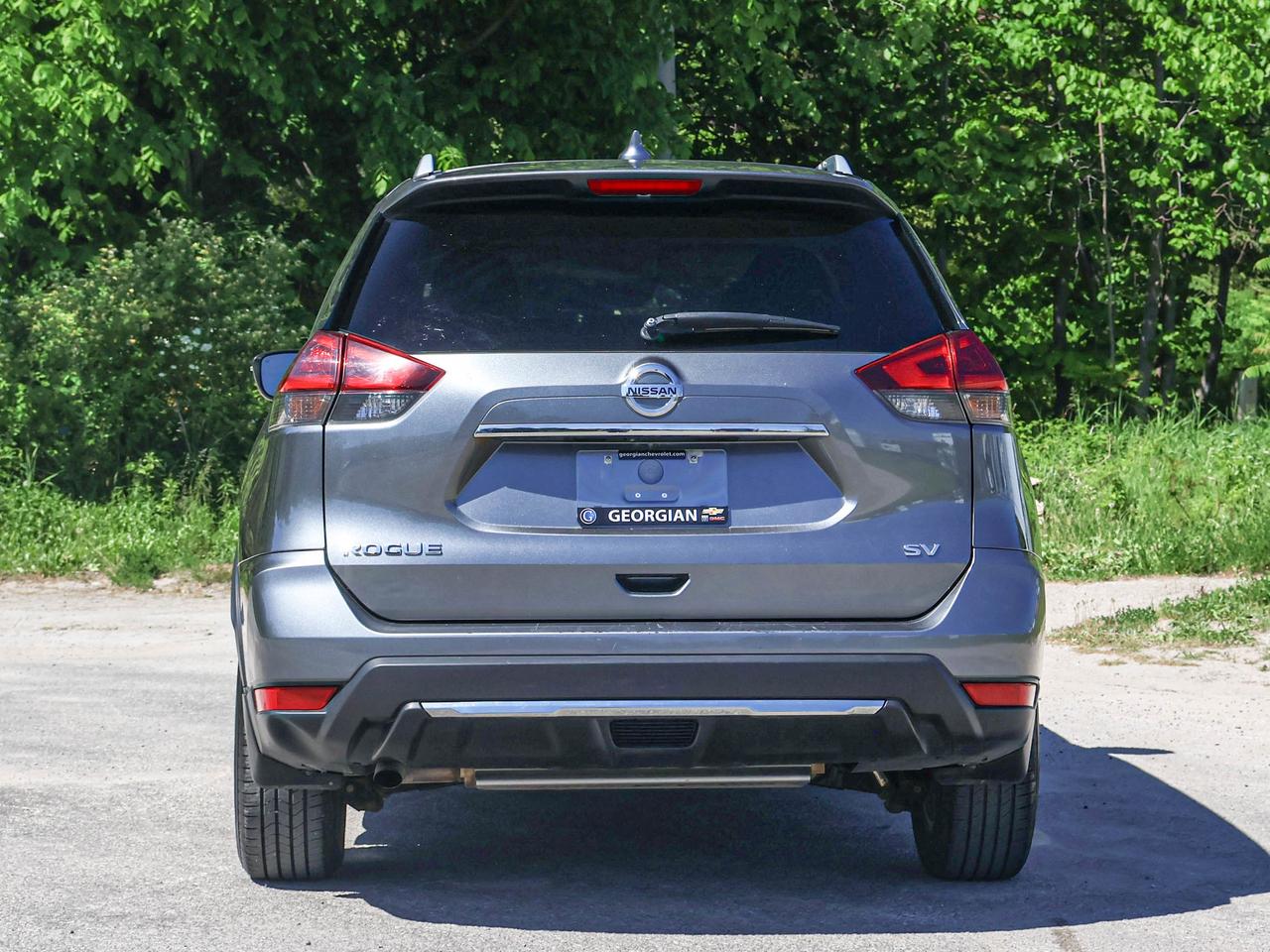 2019 Nissan Rogue SV Photo