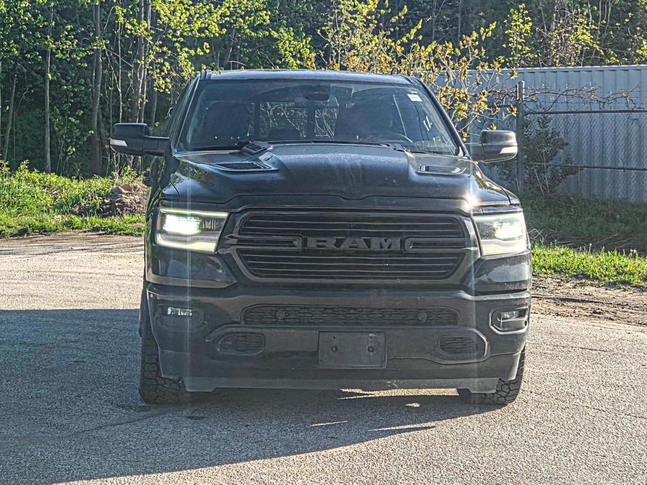 2019 RAM 1500 SPORT Photo3
