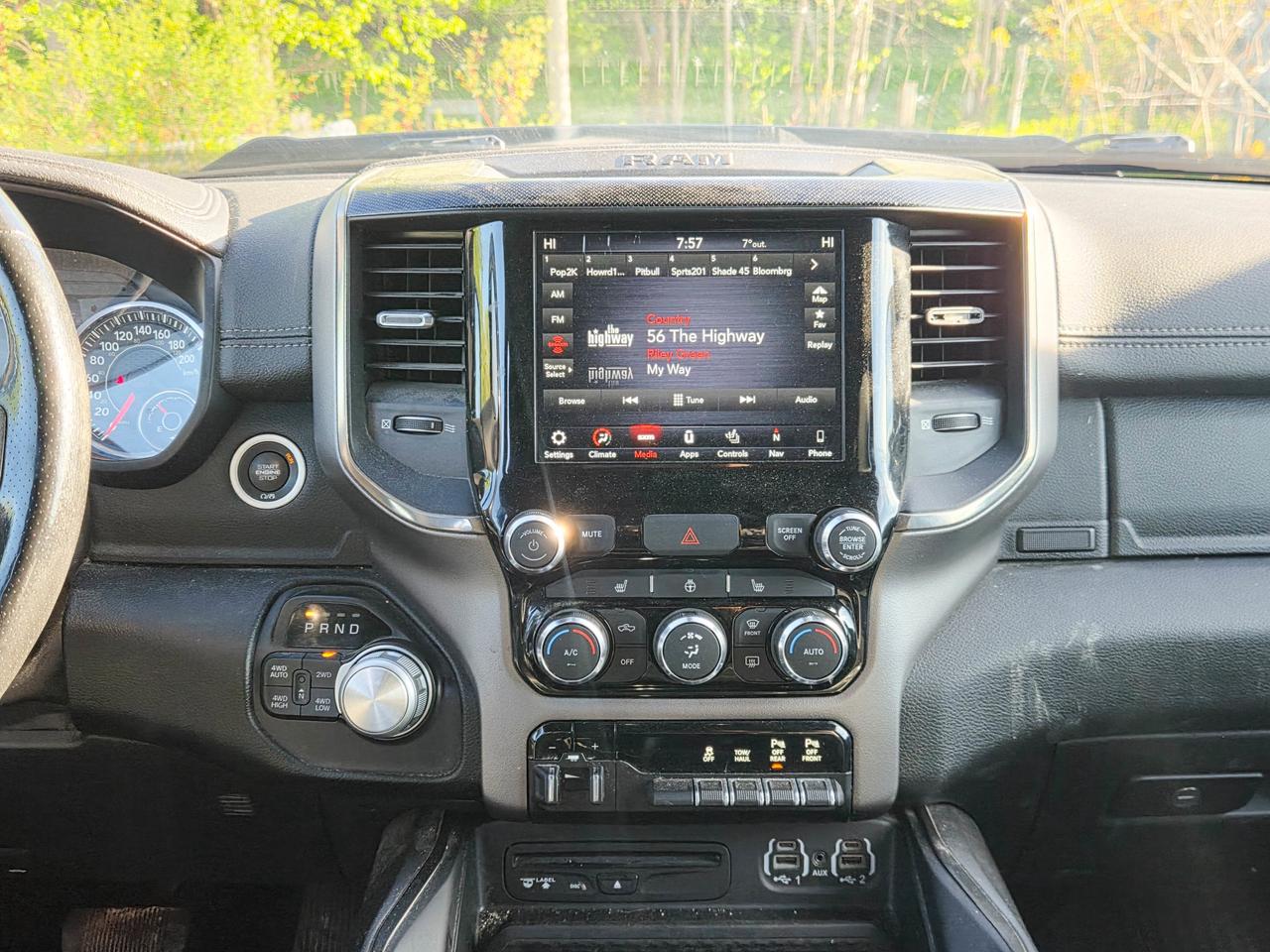2019 RAM 1500 SPORT Photo