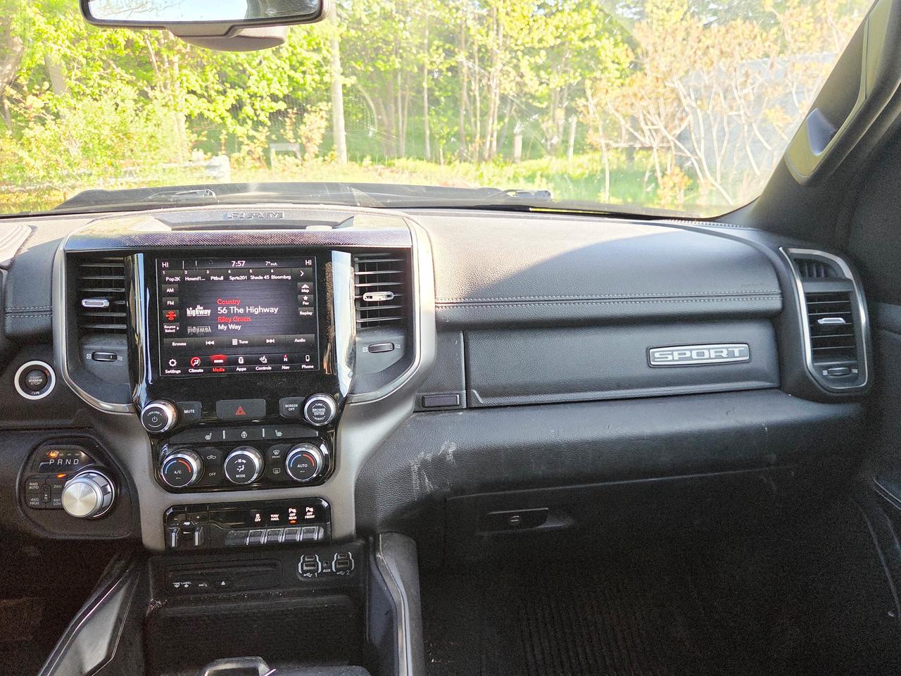 2019 RAM 1500 SPORT Photo
