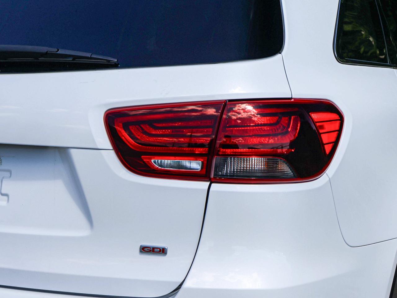 2019 Kia Sorento LX Photo