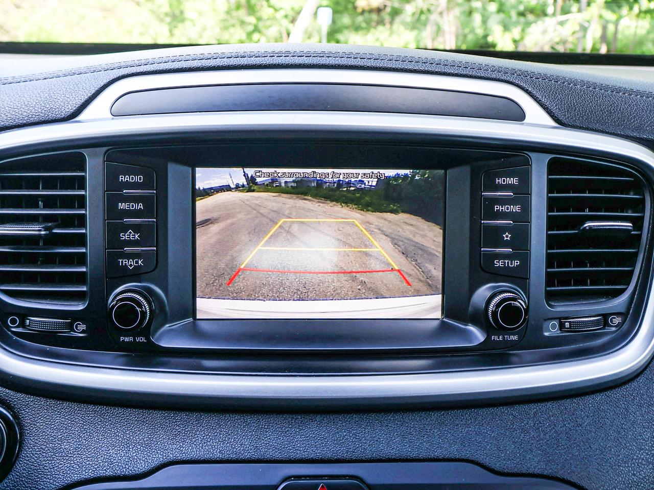 2019 Kia Sorento LX Photo