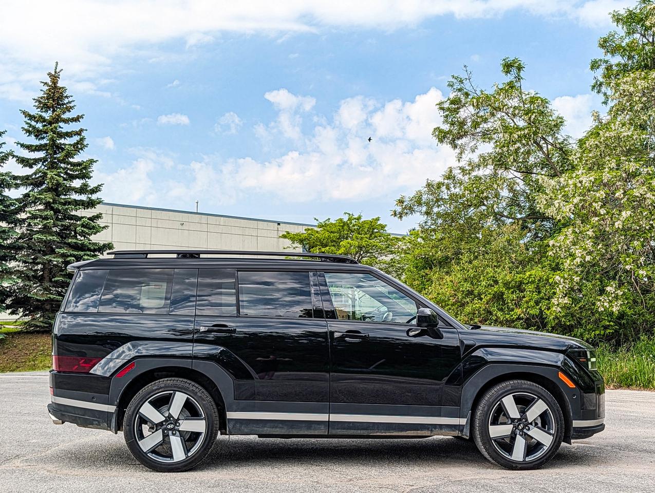 2025 Hyundai Santa Fe Luxury Photo