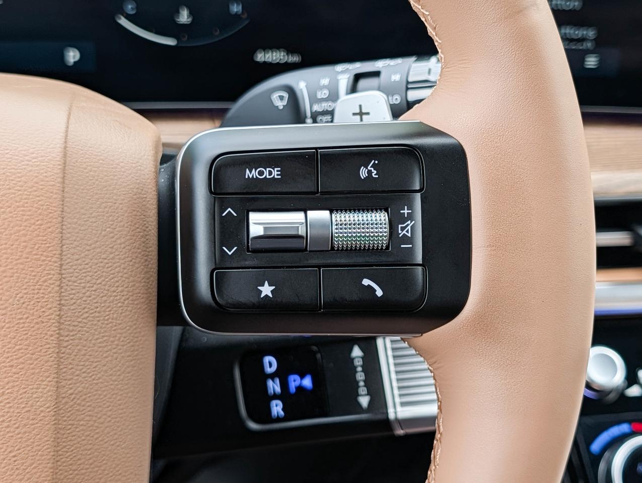 2025 Hyundai Santa Fe Luxury Photo