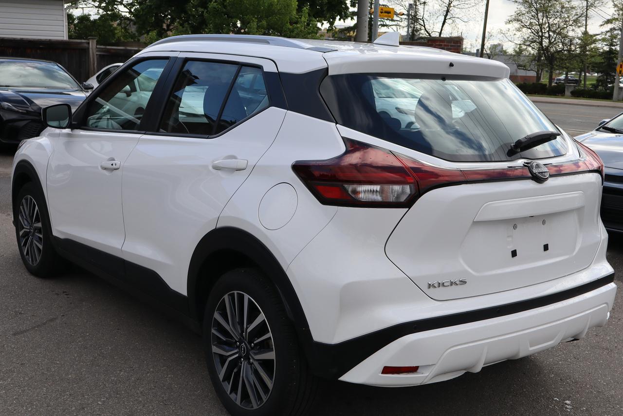 2025 Nissan Kicks SV Photo4