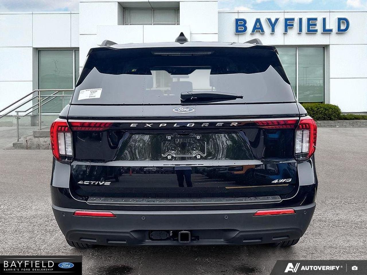 2026 Ford Explorer Active Photo4