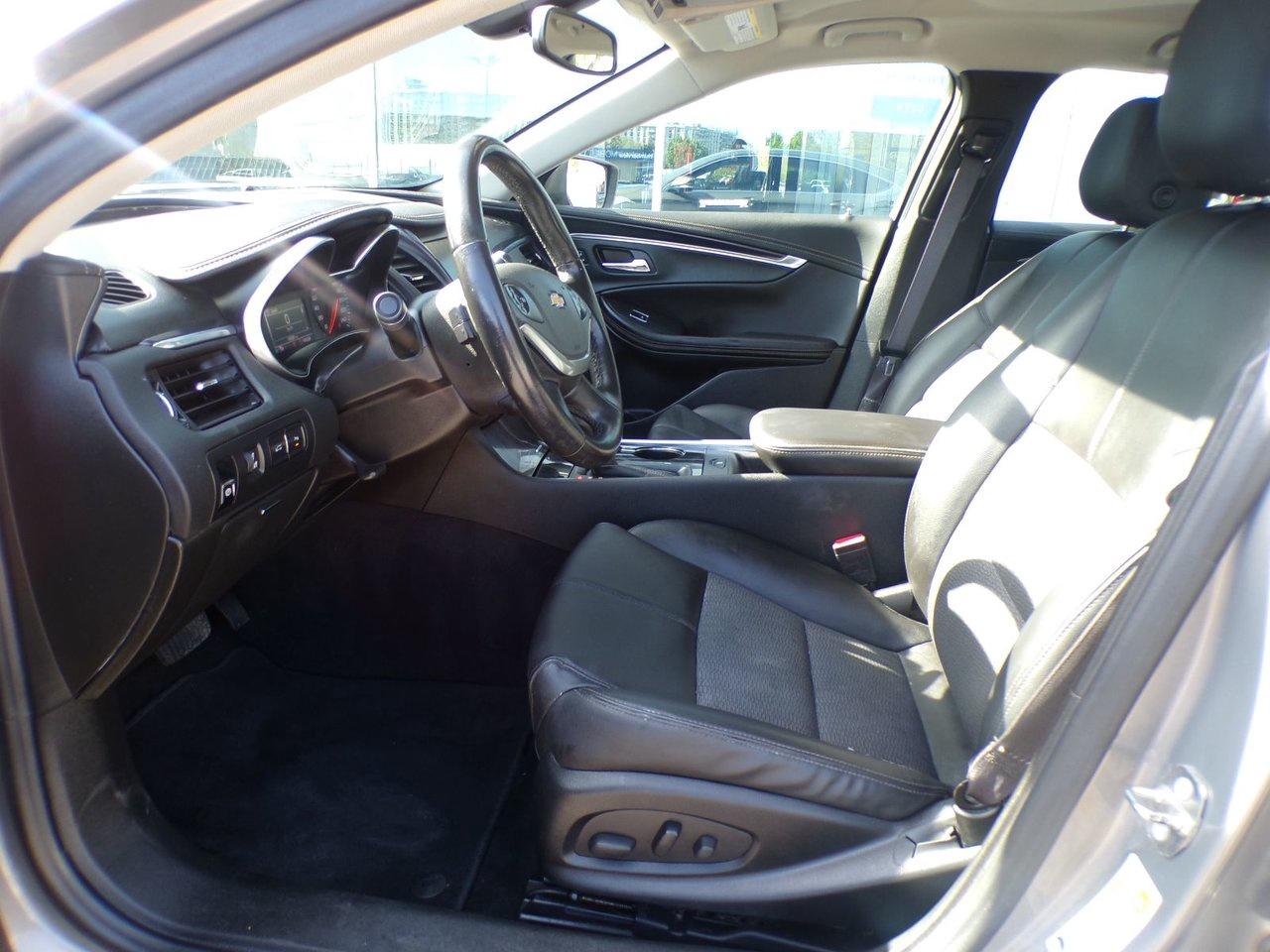2017 Chevrolet Impala LT Photo