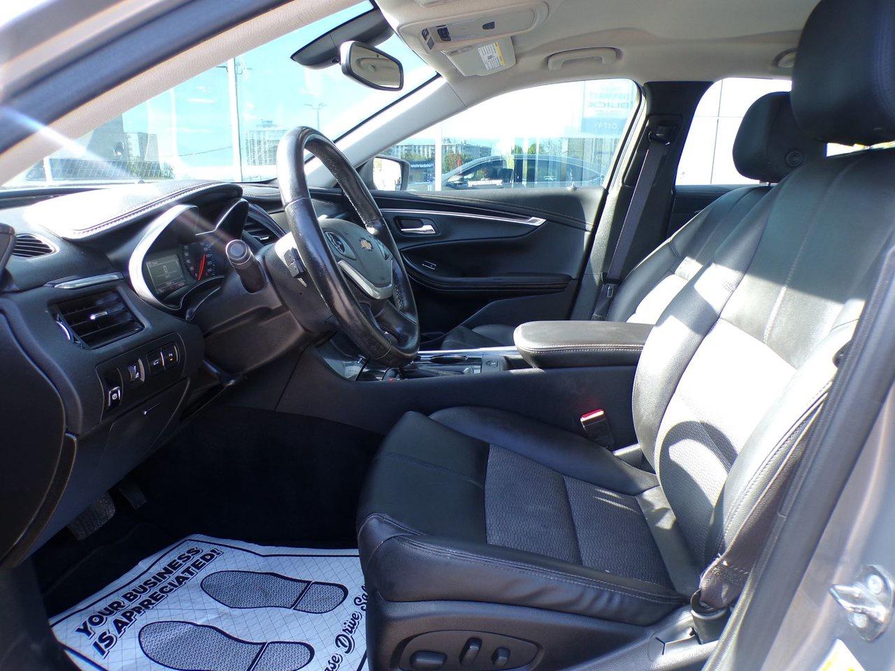 2017 Chevrolet Impala LT Photo