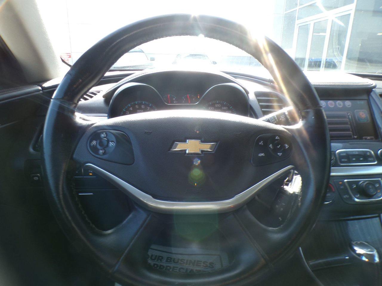 2017 Chevrolet Impala LT Photo