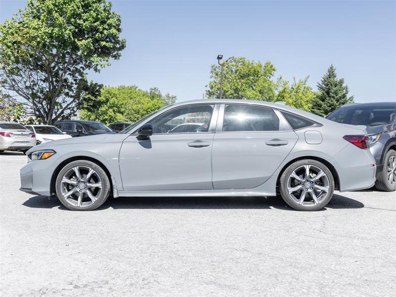 2025 Honda Civic Hybrid Sport Touring eCVT Sedan Photo2