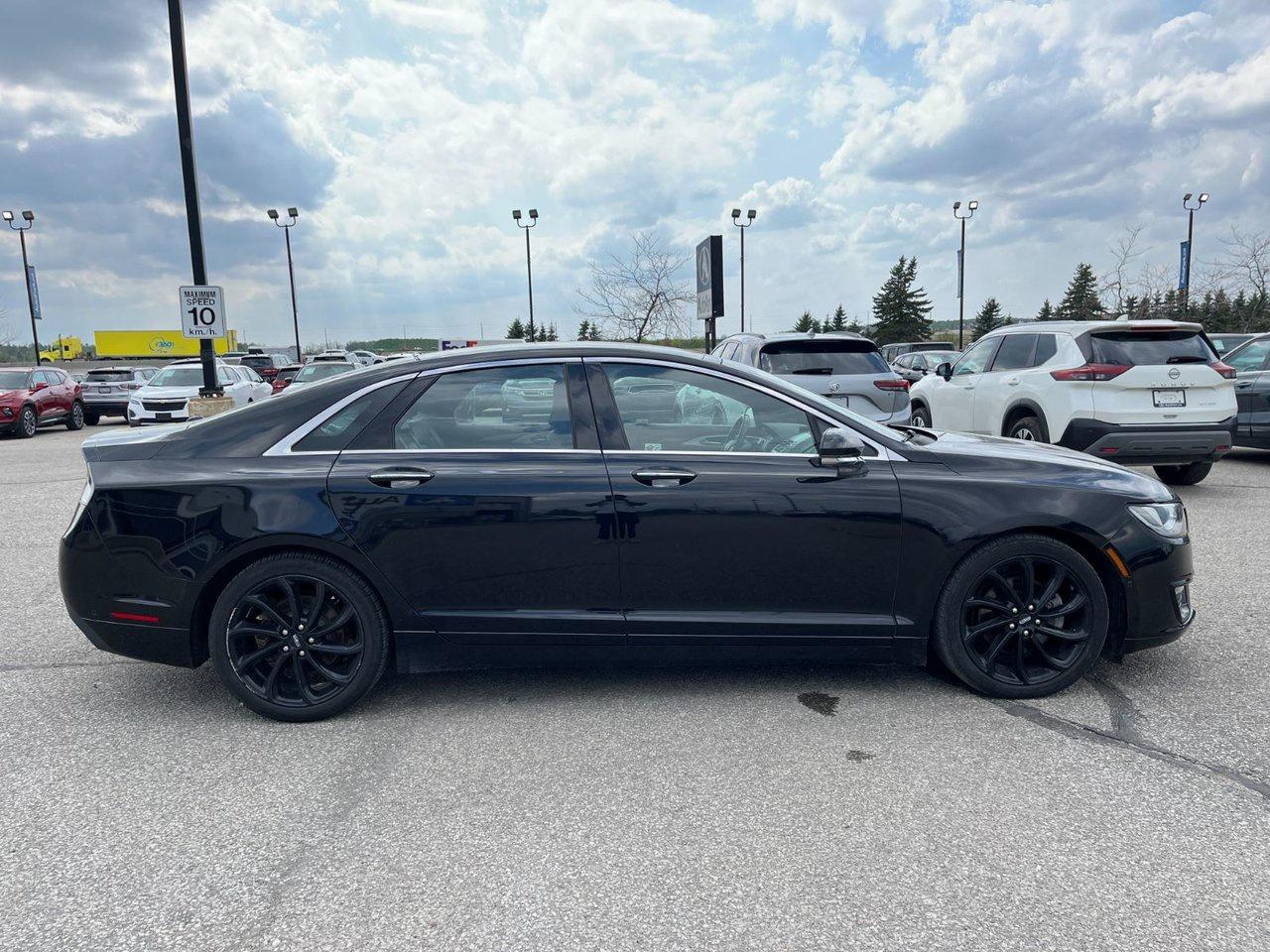 2020 Lincoln MKZ Reserve AWD Photo