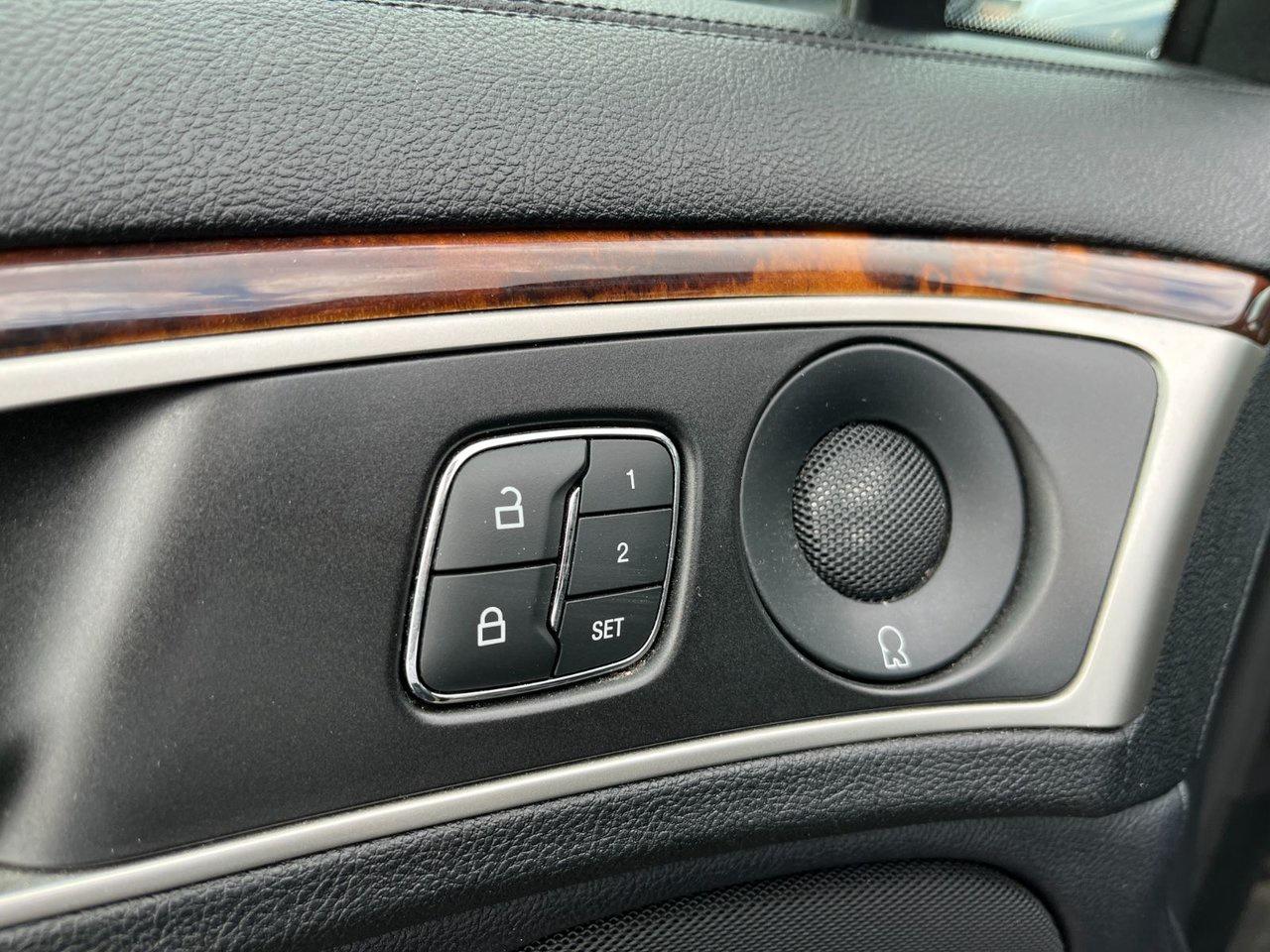 2020 Lincoln MKZ Reserve AWD Photo