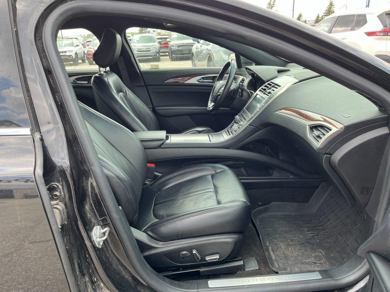 2020 Lincoln MKZ Reserve AWD Photo